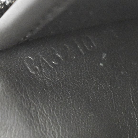 Authentic LOUIS VUITTON Zippy Wallet Vertical Wallet Monogram Taurillon BK - Picture 8 of 11